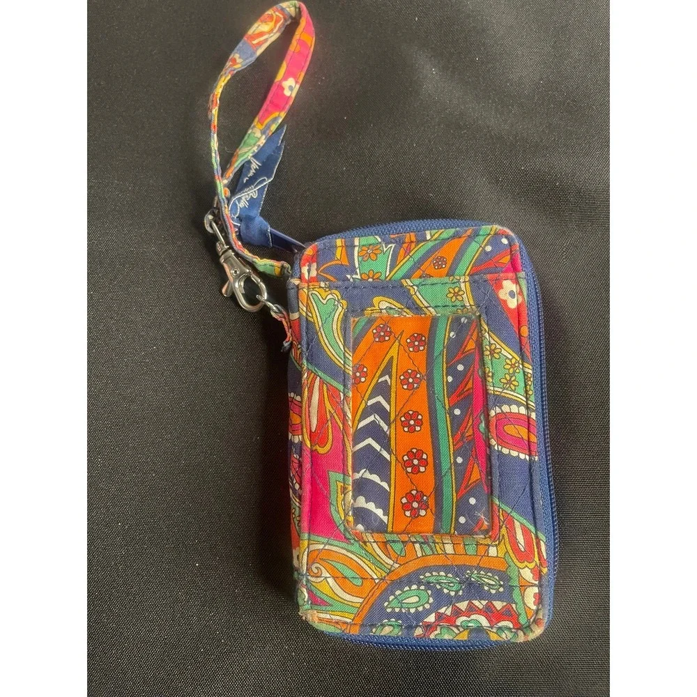 Vera Bradley Paisley Quilted Zip Around Wristlet Wallet ID‎ Window Multicolor